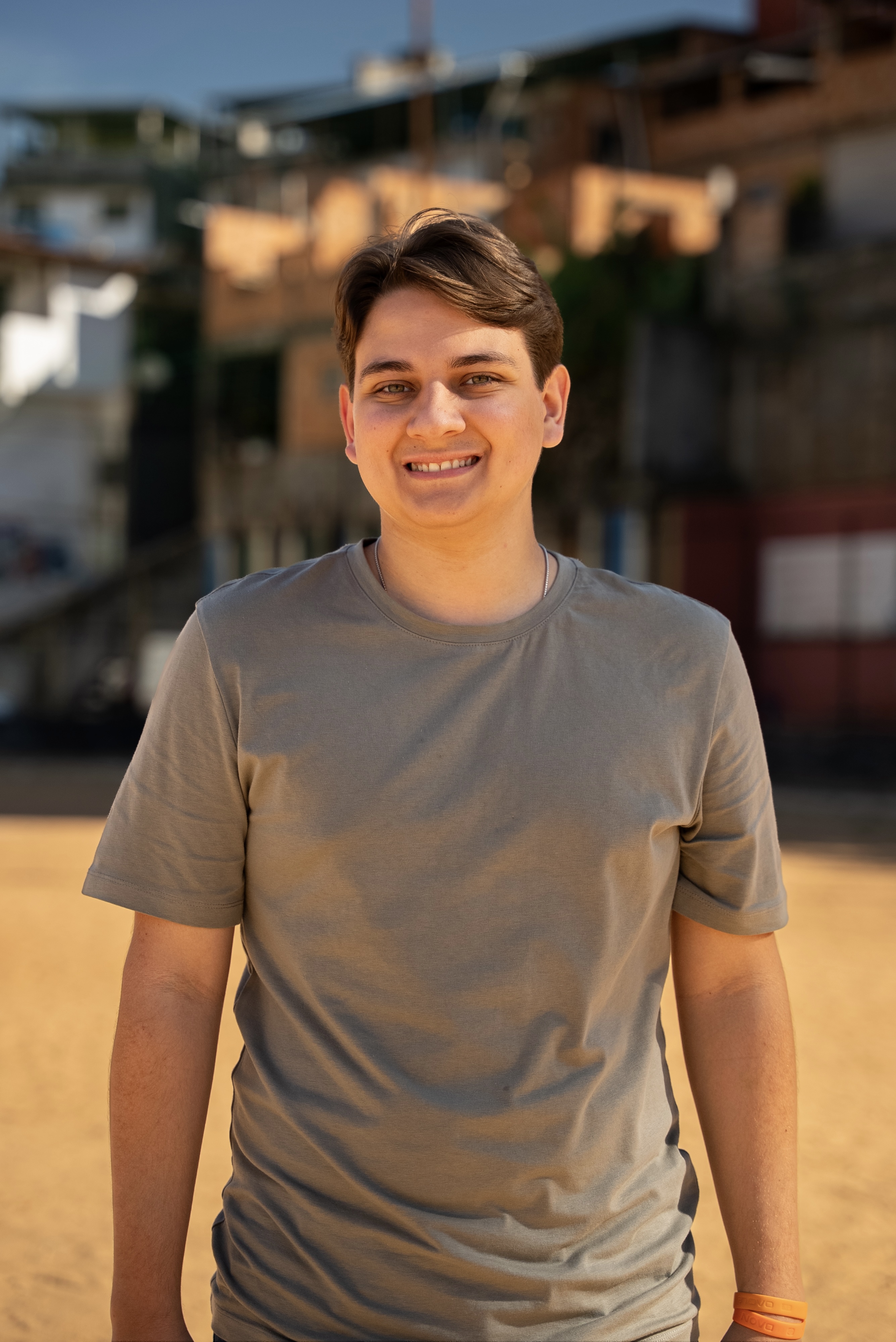 Matheus Biancardine em ambiente de trabalho