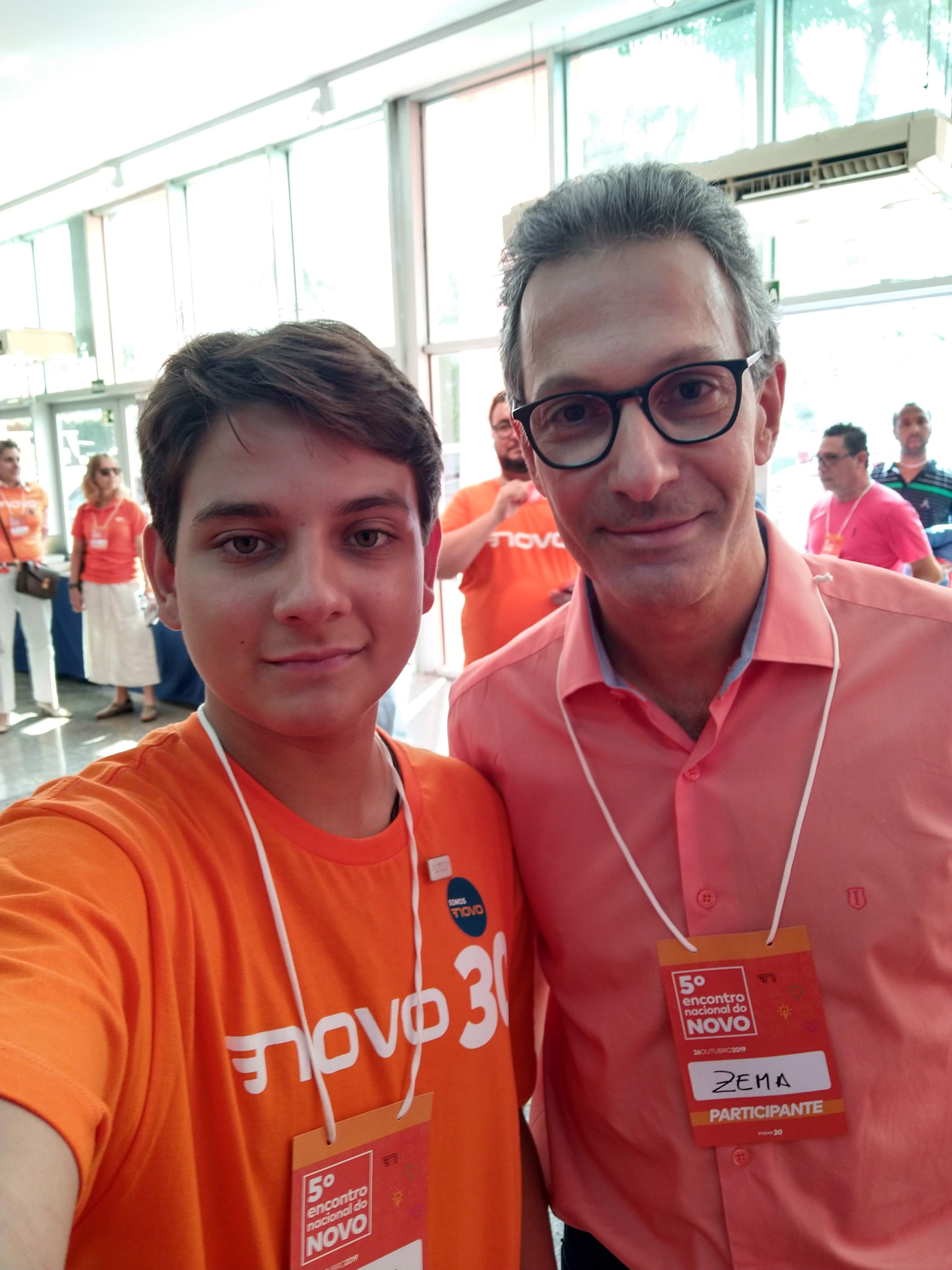 Matheus com apoiadores